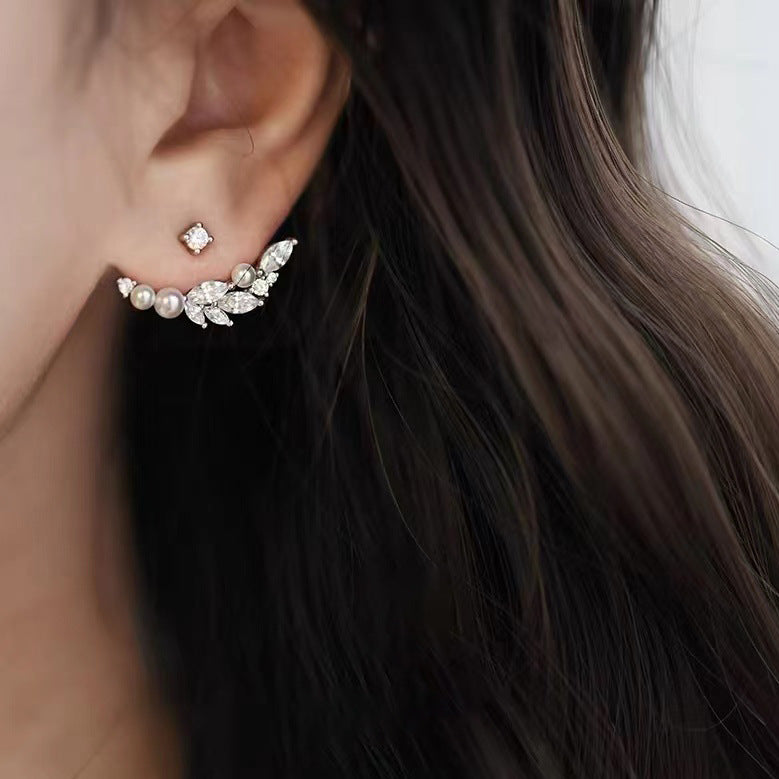 Women's Instagram Wings Earstuds Jewelry: Simple & Elegant