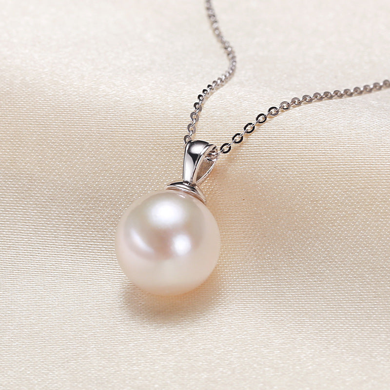 S925 Silver Freshwater Pearl Necklace: Elegant Statement Piece