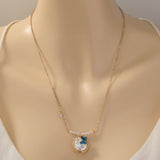 Women's Vintage Court Style Pure White Pearl Green Natural Stone Pendant Necklace