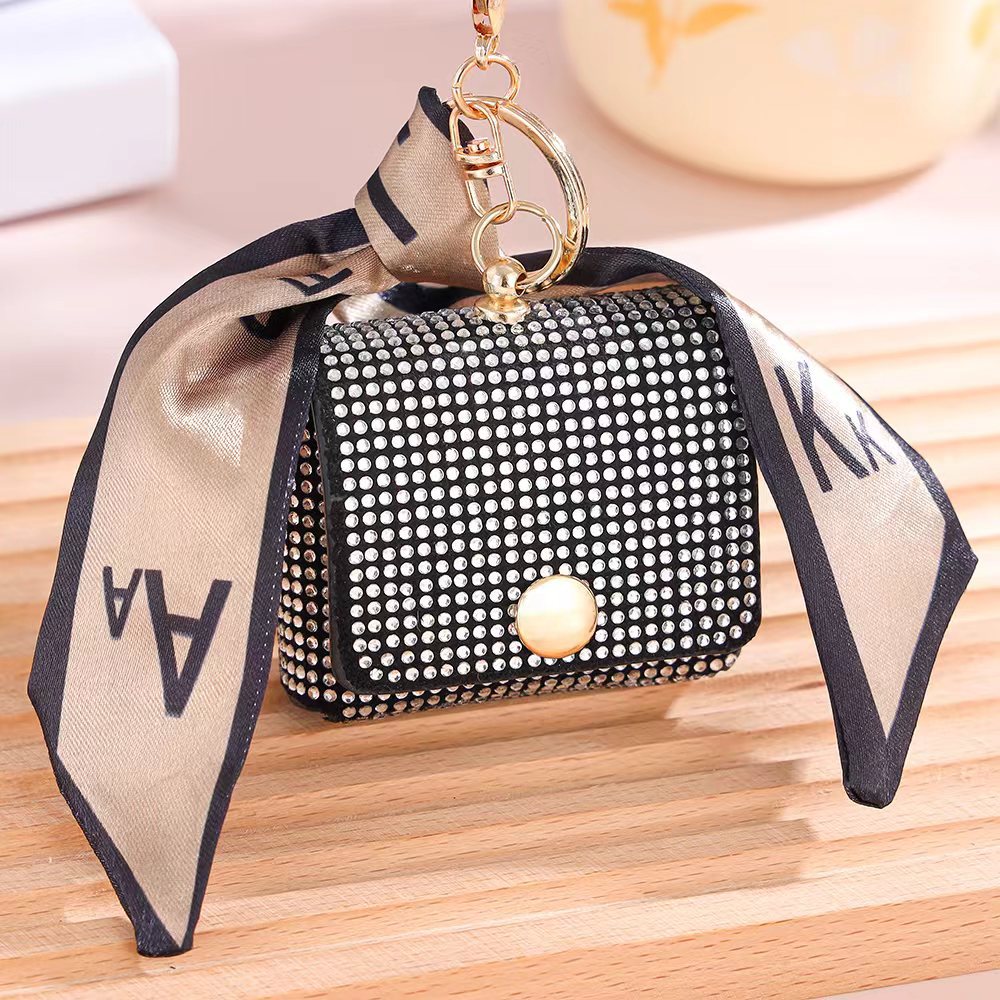 Coin Purse Diamond Mini Bag: Chic and Compact Accessory