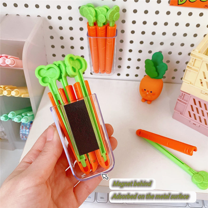 Keep Food Fresh with Fun: Carrot-Shaped Bag Sealing Clips - Minihomy