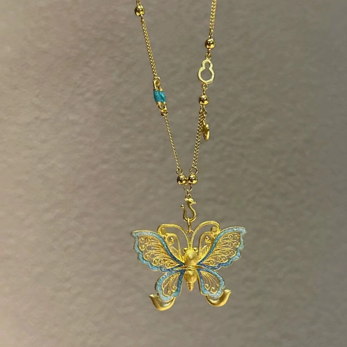 Sweet Butterfly Clavicle Chain Female