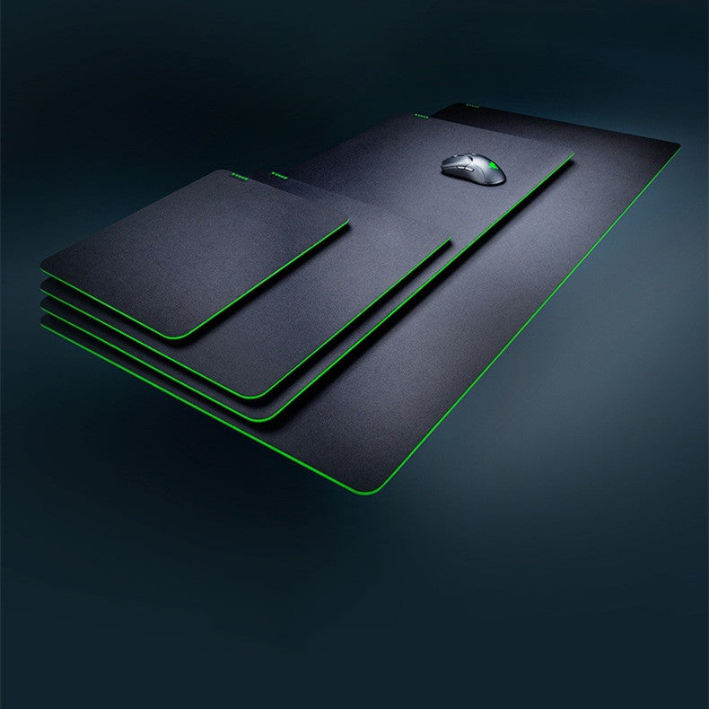 Razer Heavy V3 Gaming Büyük Oyuncu Mouse Pad'i