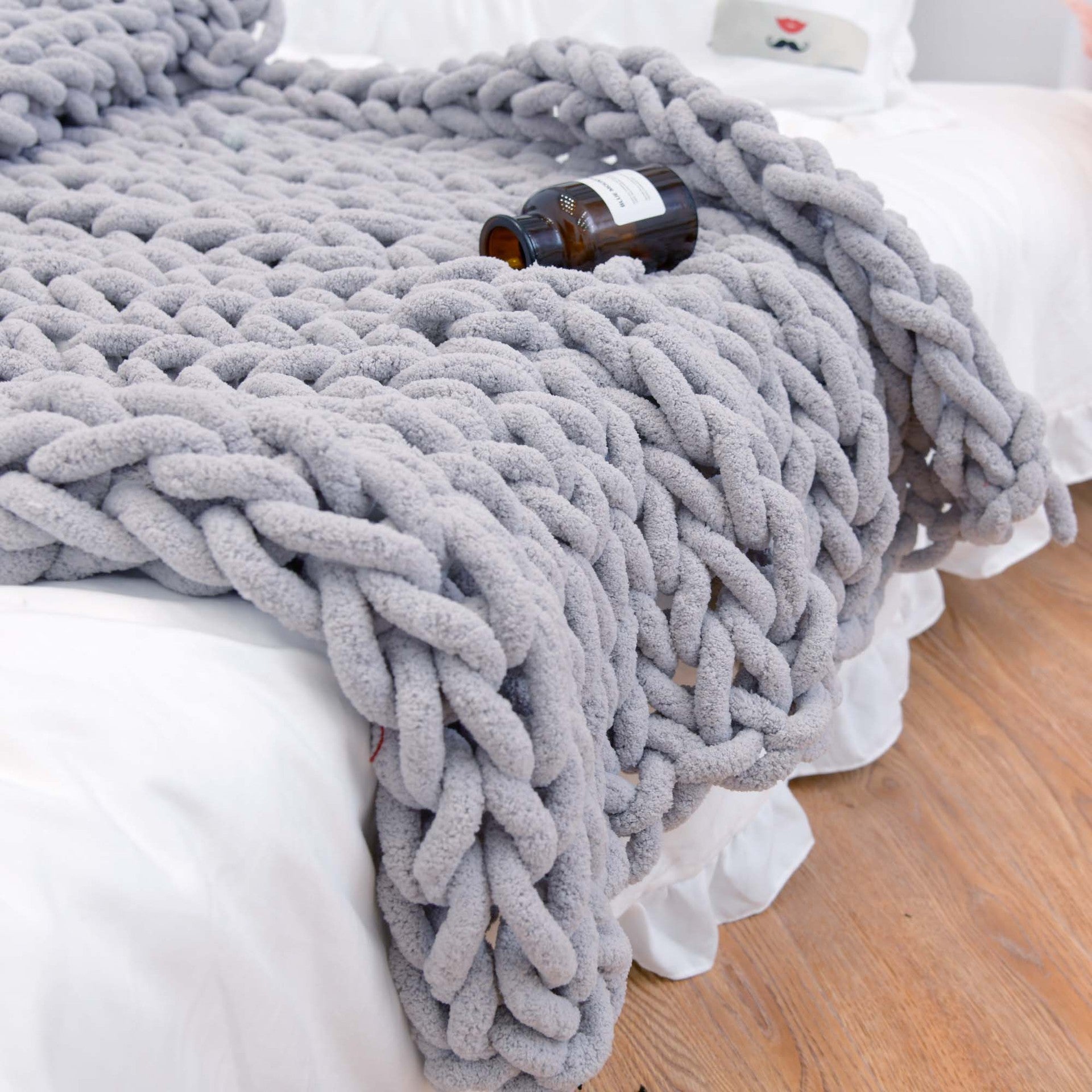 Handmade Coarse Yarn Knitted Chenille Rod Knitted Yarn Sofa Cover Blanket - Minihomy