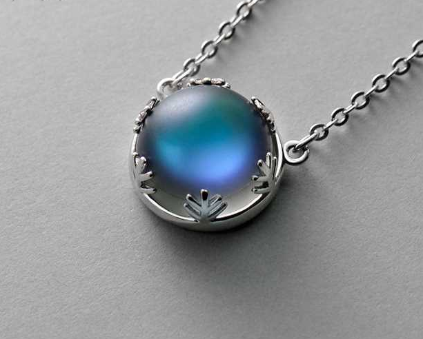 Thaya Aurora Forest Necklace Halo Crystal Gemstone S925 Silver Scale Light Pendant Necklace for Women Elegant Jewelry