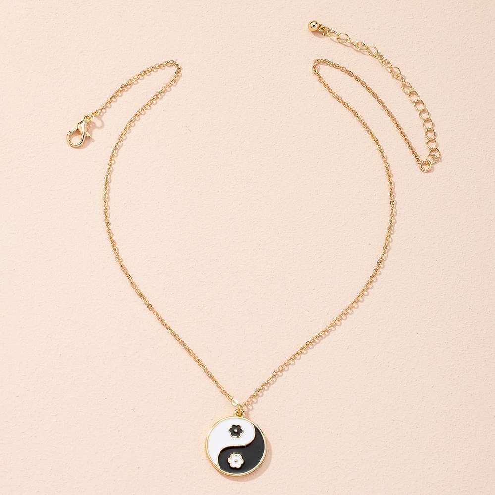 Chinese Style Gossip Necklace Female Tai Pendant Clavicle Chain Accessories - Minihomy