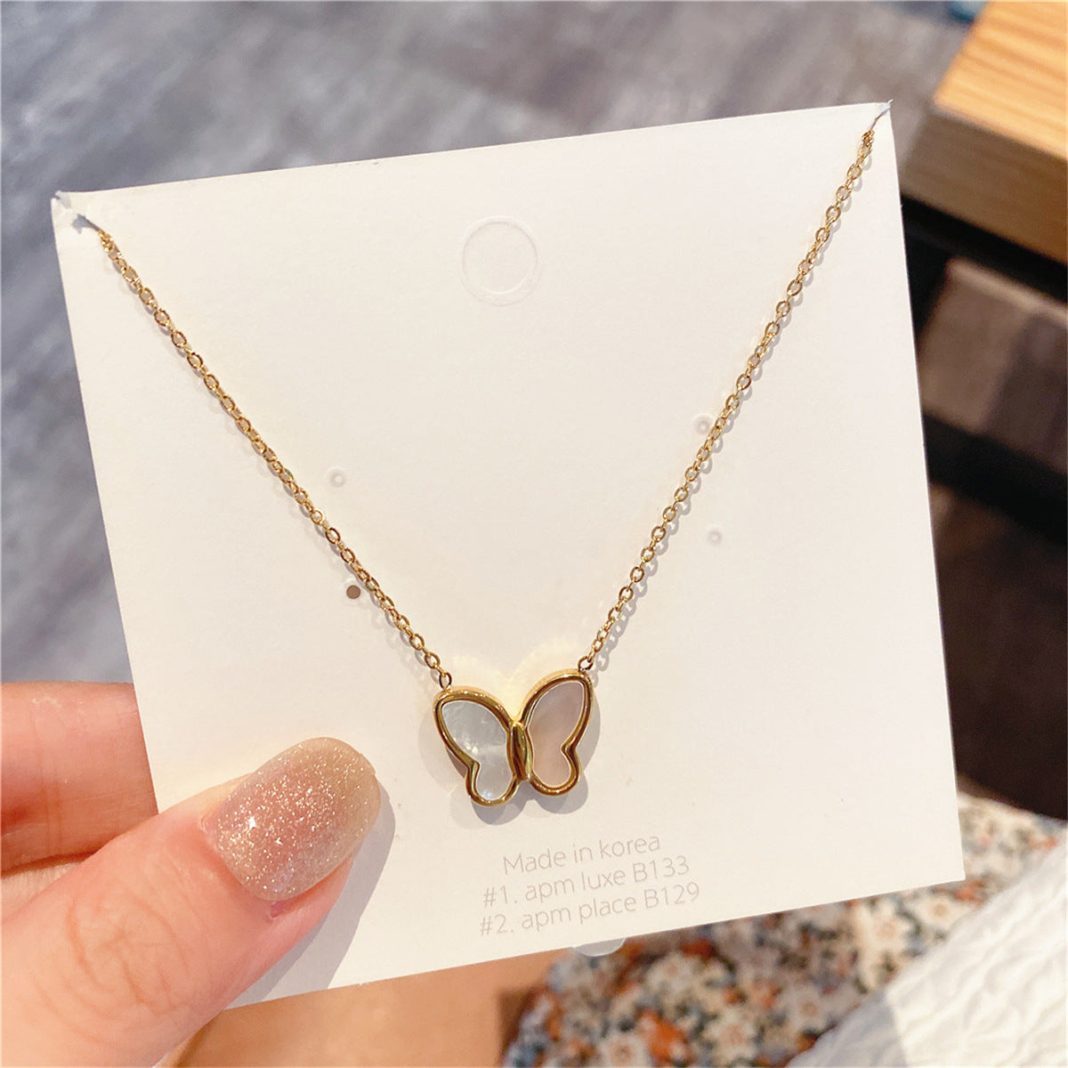 Clavicle Chain Temperament Light Luxury Retro Pendant - Minihomy