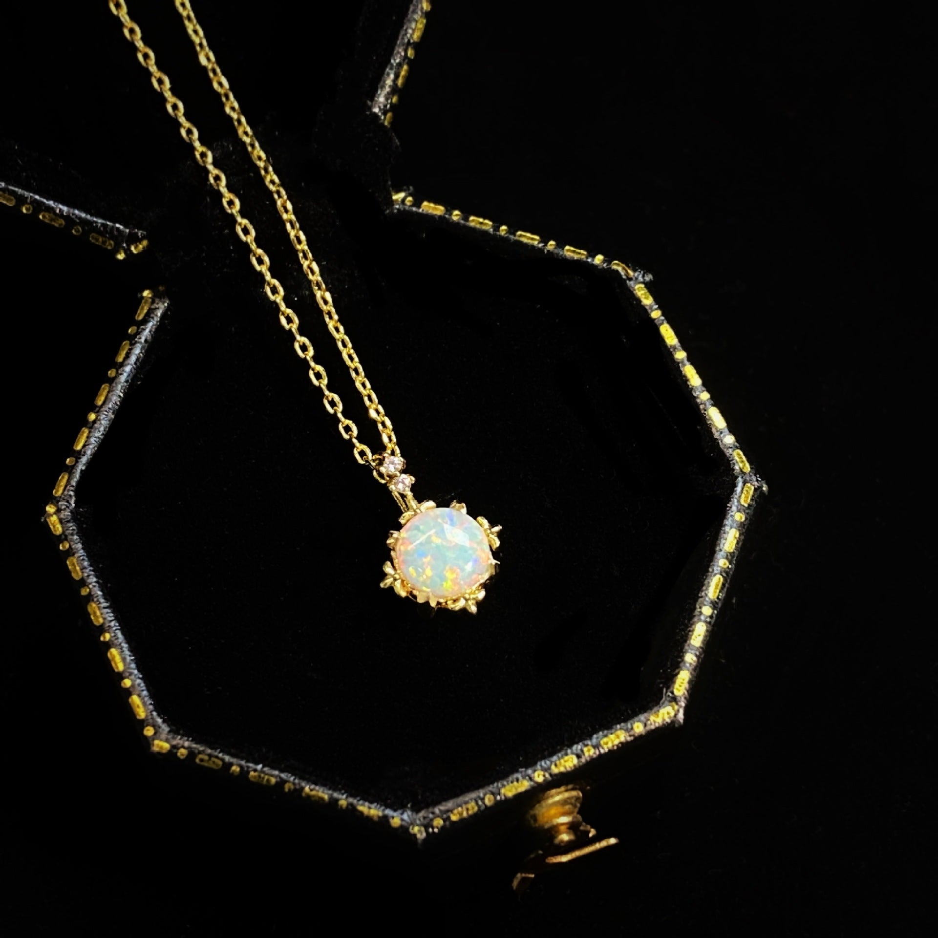 Opal Court Style Glow Gold Plated 14k Yellow Gold Necklace - Minihomy