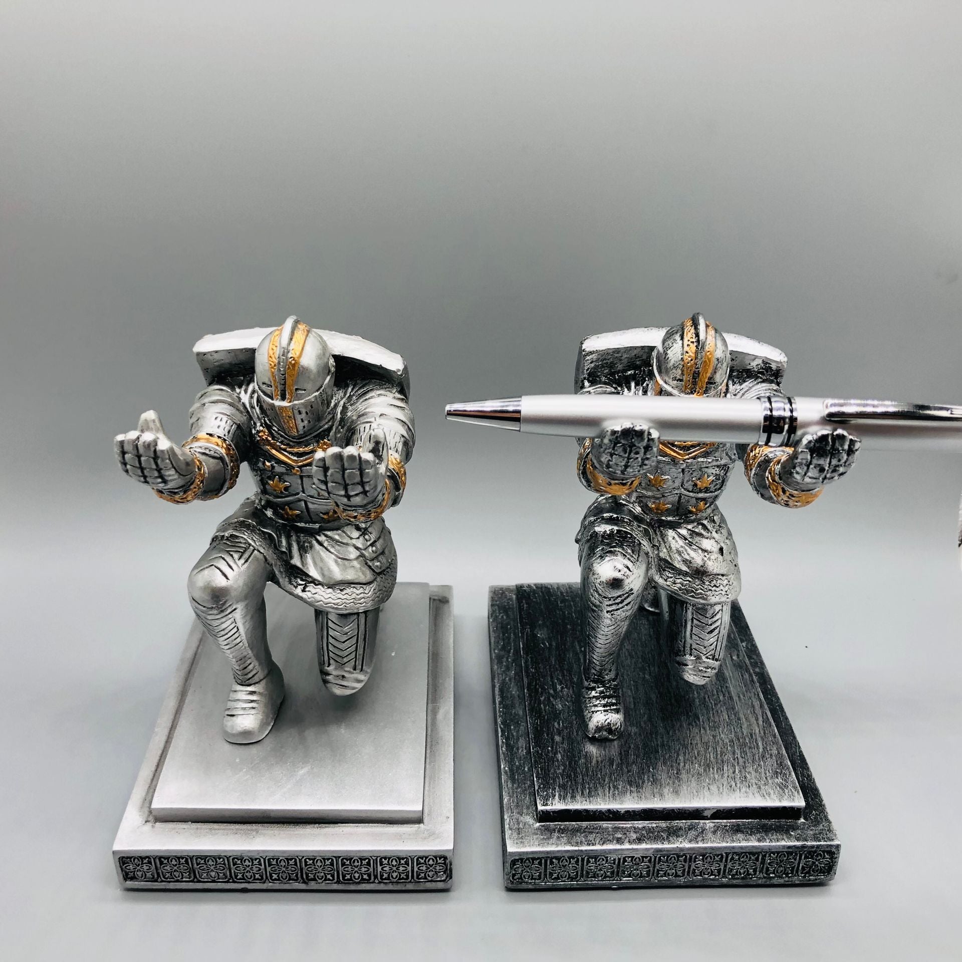 Creative Executive Soldier Knight Pen Holder - Minihomy