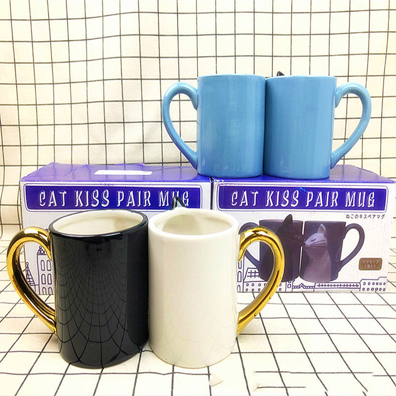 Three-dimensional Cat Couple Ceramic Mug Black And White Cat Kissing